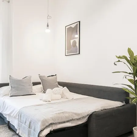 Apartment Beautiful Flat Fully Furnished In P.ta Romana Mailand