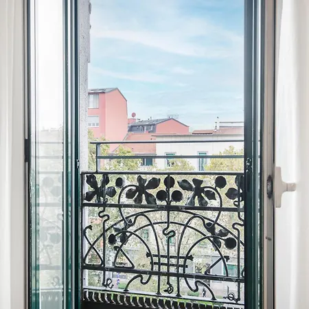 Beautiful Flat Fully Furnished In P.ta Romana Apartment Mailand
